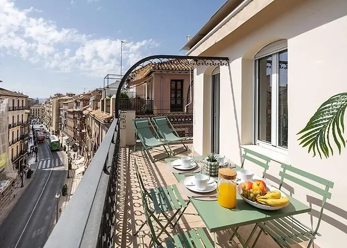 Chezmoihomes Patio De Sombra Urban Suites